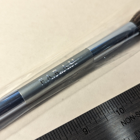 F.A.R.A.H Conceal and Set dual ended brush - Picture 3 of 5